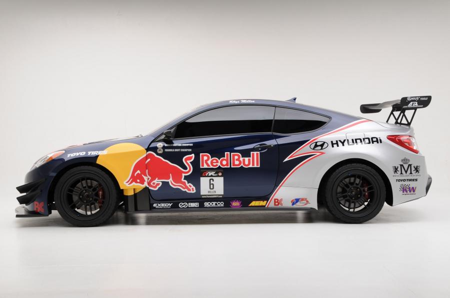  Hyundai Genesis Coupe Red Bull by RMR 2010 года  (фото 7 из 24)